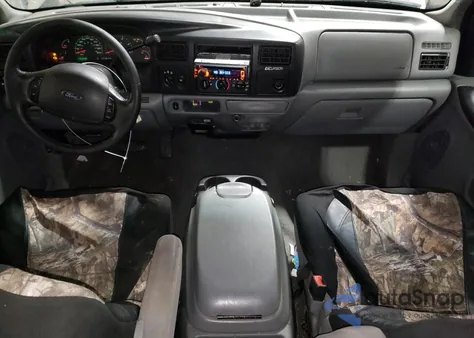 2005 Ford Excursion Xlt z USA, uszkodzony, nr VIN 1FMSU41P25EC24926